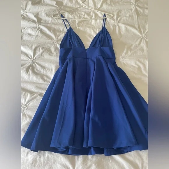 Lulu’s party mini dress - Picture 2 of 9